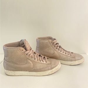 Excellent condition Nike sneakers size 37